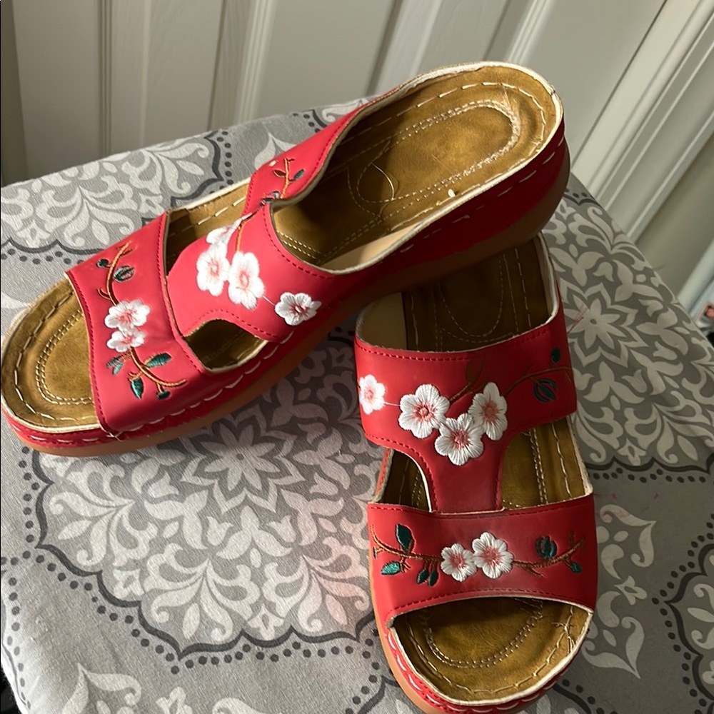 Vibrant Red and White leather  Slip-On Sandals with embroidered flowers.
